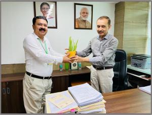Distribution of plants to all officers/officials of DSIR